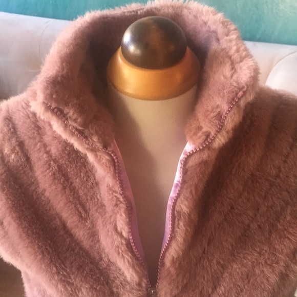 Pink Faux Fur Vest - Picture 6 of 10